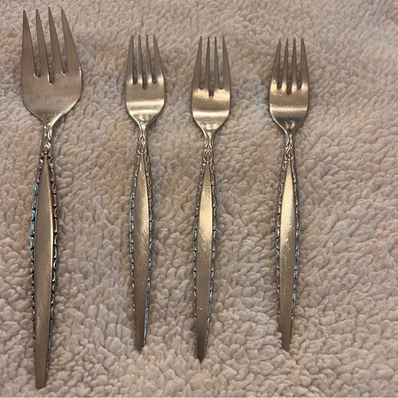 Oneida Community Venetia Stainless Flatware Silverware Spoons Forks 6 piece - Picture 2 of 7